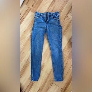 Super skinny jeans